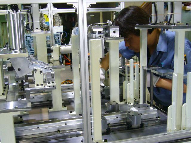 ロボットも扱える!オリジナル機械の製造 | 株式会社ティーエイチエー(愛知県岡崎市)の求人